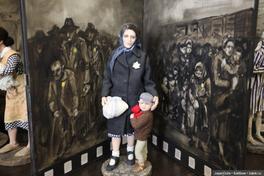 "История одного мишки" на выставке "Куклы с характером"