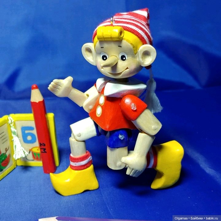 Буратино пошëл в школу 🍁 — Авторские куклы из дерева (фото 7)