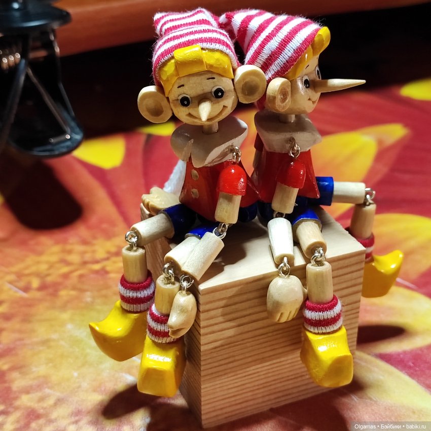 Буратино пошëл в школу 🍁 — Авторские куклы из дерева (фото 2)