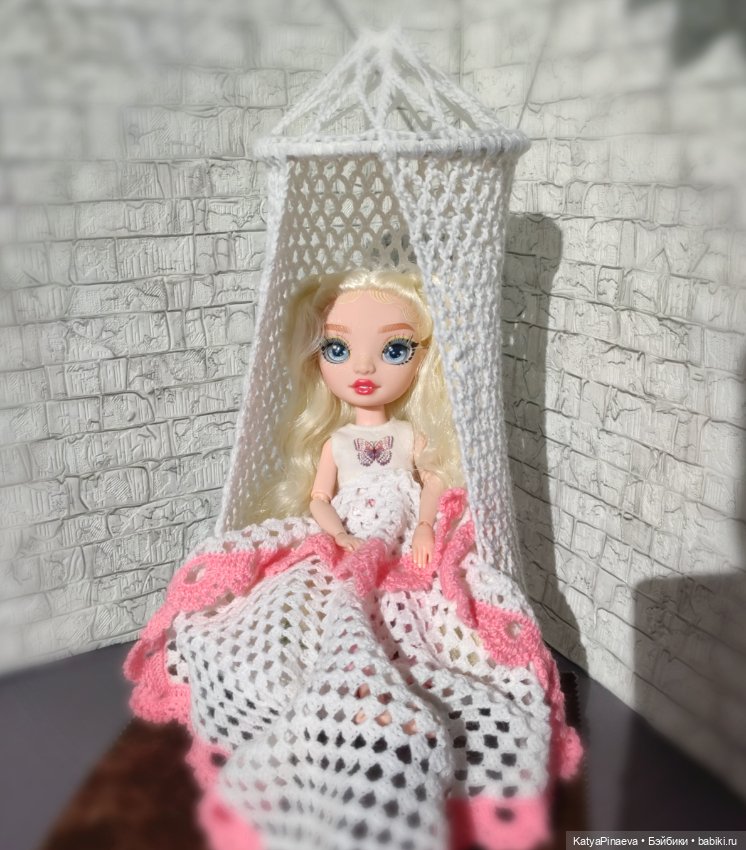 Новые девочки, новые качели (фото 4)