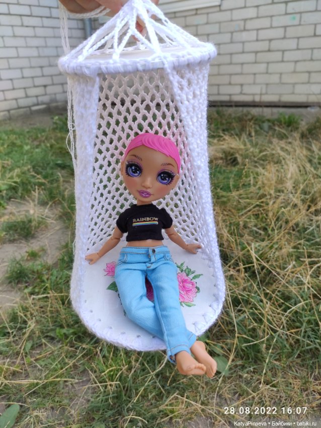 Новые девочки, новые качели (фото 7)