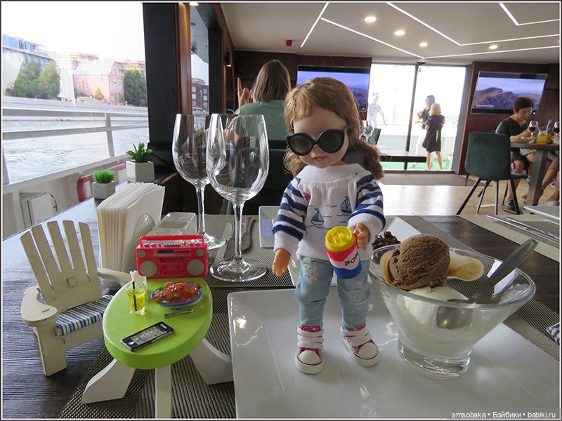 Гастрономический круиз по Москве на морской яхте “Palma де Сочи”