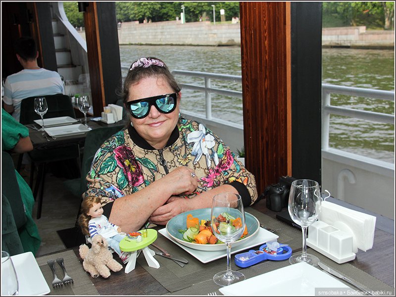 Гастрономический круиз по Москве на морской яхте “Palma де Сочи”