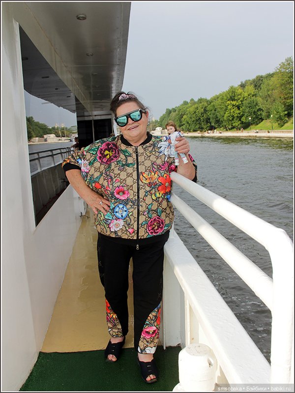 Гастрономический круиз по Москве на морской яхте “Palma де Сочи”