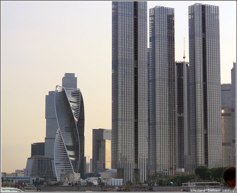 Гастрономический круиз по Москве на морской яхте “Palma де Сочи”