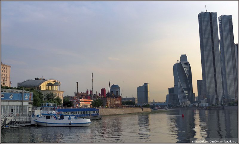 Гастрономический круиз по Москве на морской яхте “Palma де Сочи”