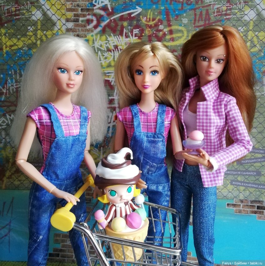 Сестры двойняшки или тройняшки