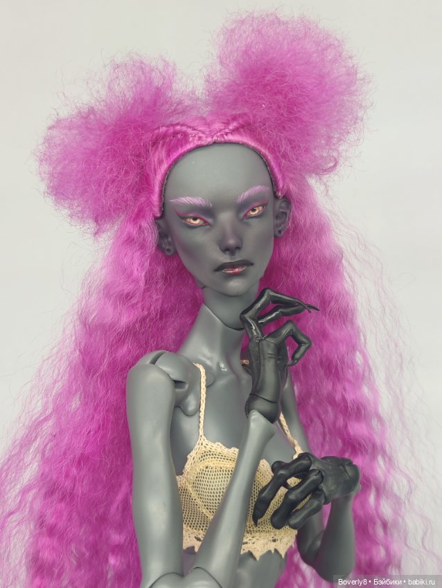 Chimera doll Grim Bridie Wolf