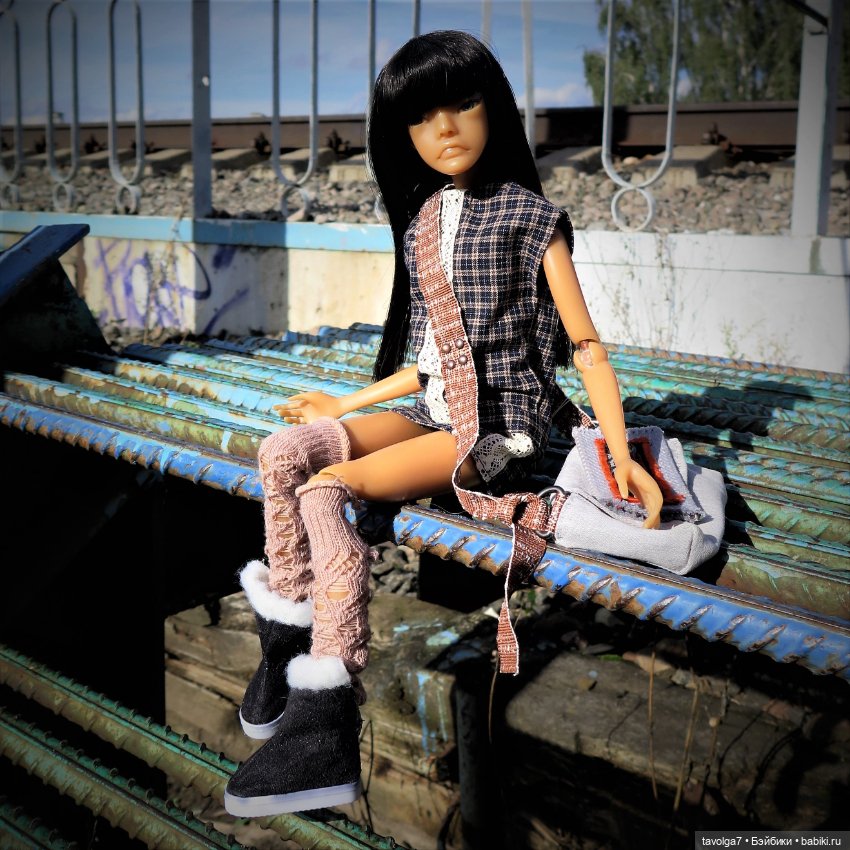 Старшеклассница — Куклы Мукла (Mooqla) Полины Волошиной: легенды (фото 9)