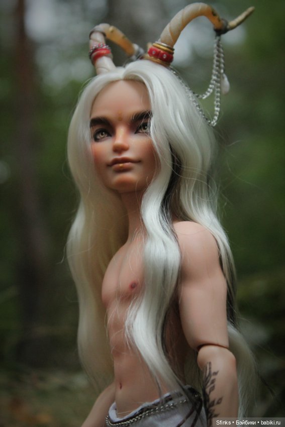 Козёл — ООАК Monster High и Ever After High: репейнт