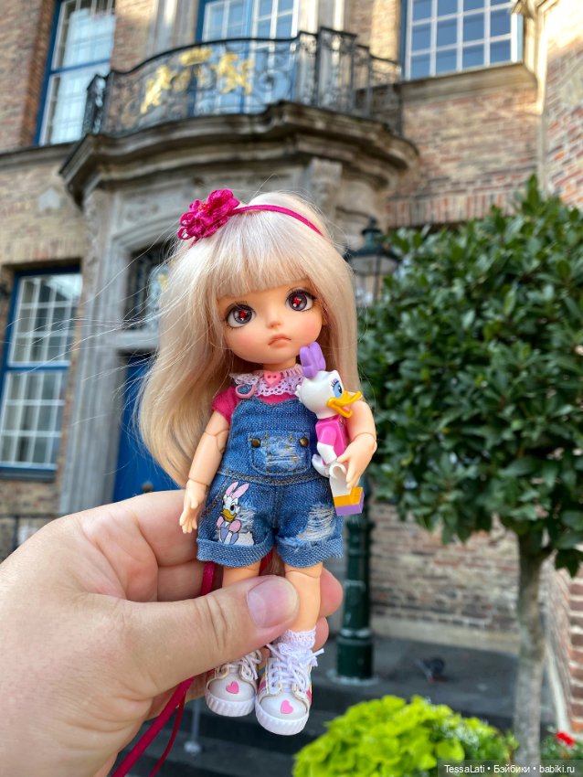 Визит Меган и Гарри в Дюссельдорф (фото 3)