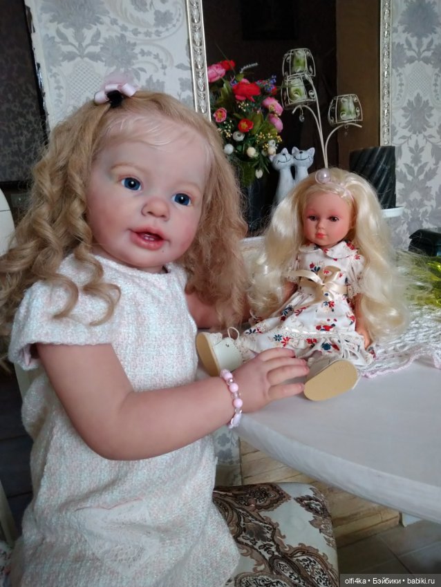 Куклы тоже любят играть. Кукла для куклы