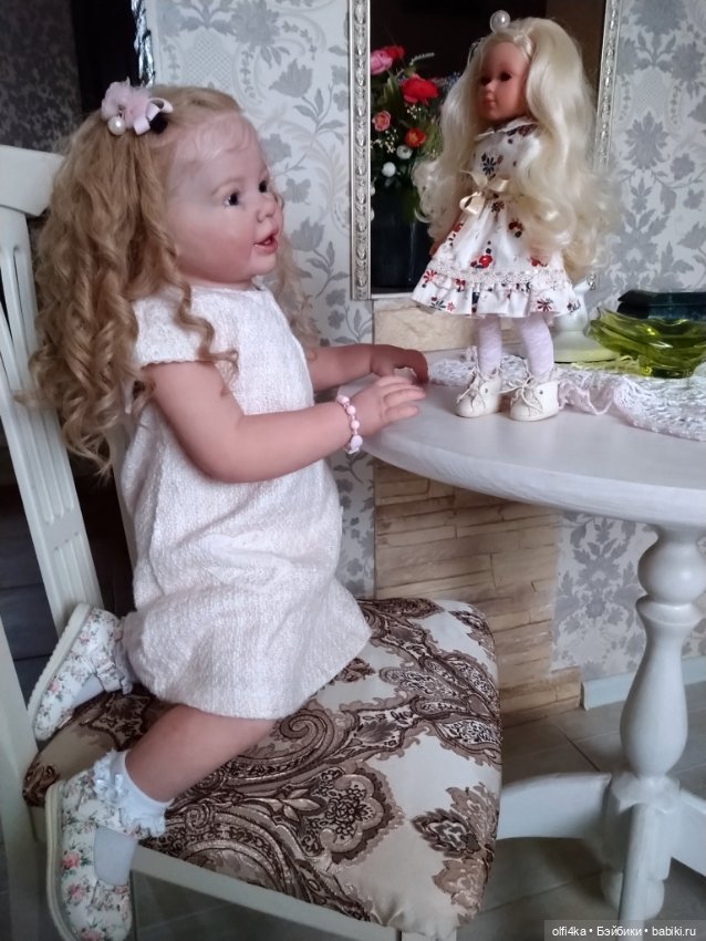Куклы тоже любят играть. Кукла для куклы (фото 2)