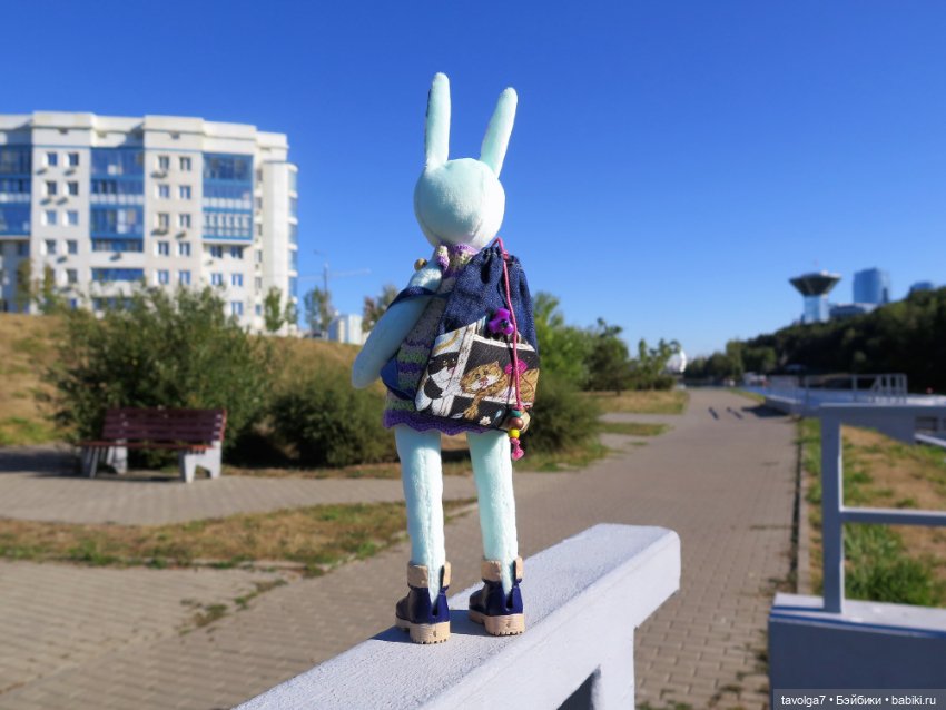 Зайка Мята и сентябрь — Авторские текстильные куклы: Вальдорфские (фото 2)