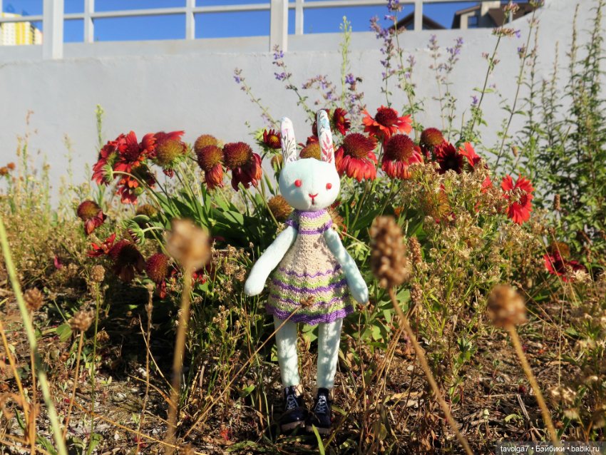 Зайка Мята и сентябрь — Авторские текстильные куклы: Вальдорфские