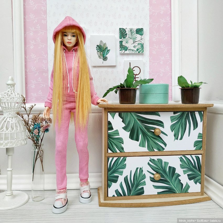 Бжд vs Барби, подружки с общей одеждой