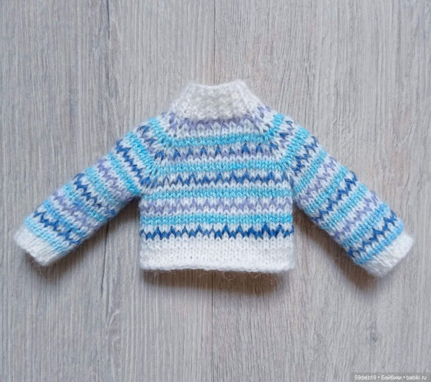Кукольный гардероб: свитерочки, кофточки