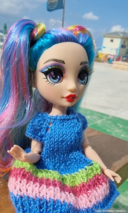 Продолжаем гулять — Куклы Rainbow High (Рейнбоу Хай