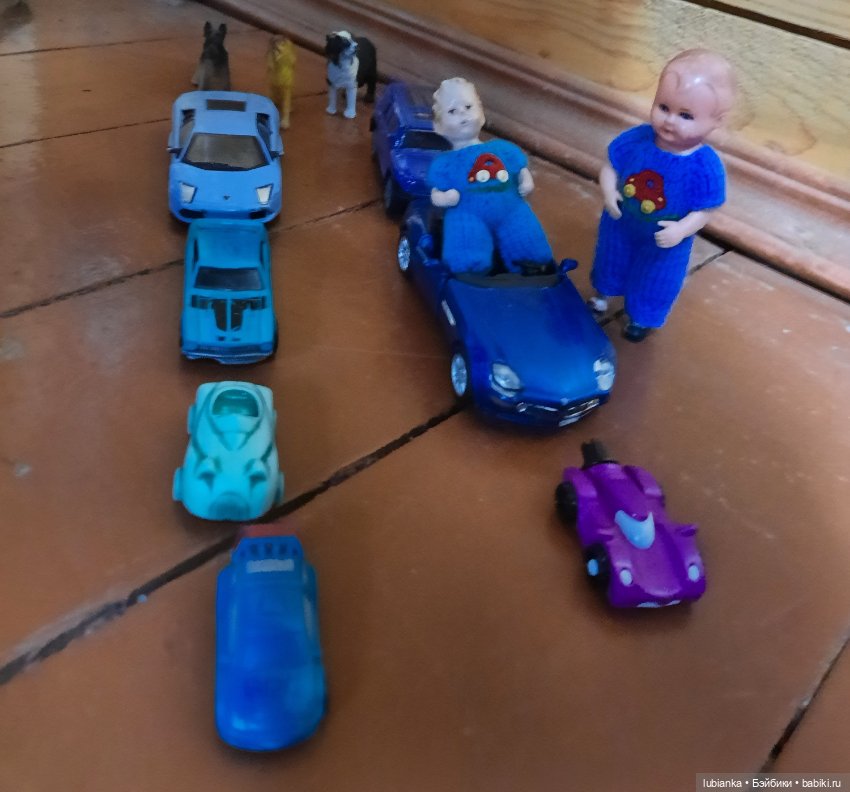 Поиграли в машинки🚘🚖🚔🚒🚙🛻🤗 (фото 10)