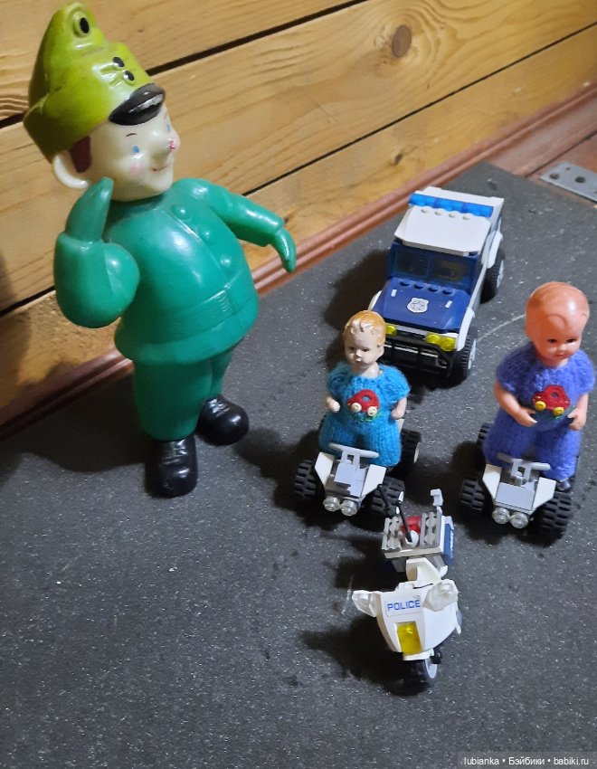 Поиграли в машинки🚘🚖🚔🚒🚙🛻🤗