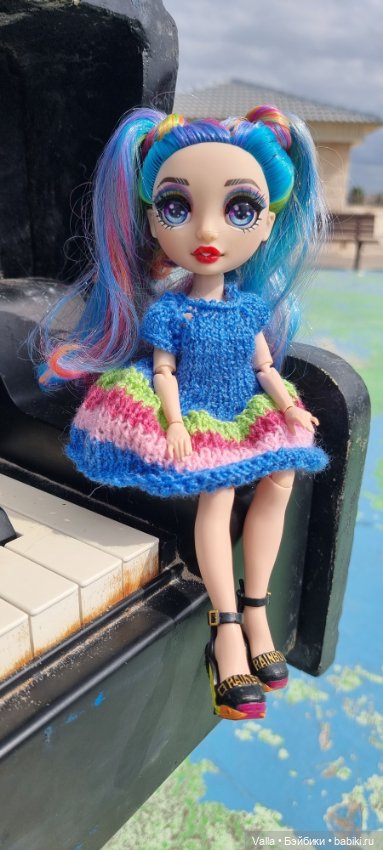 Продолжаем гулять — Куклы Rainbow High (Рейнбоу Хай