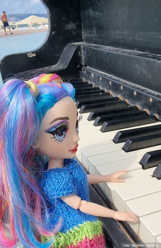 Продолжаем гулять — Куклы Rainbow High (Рейнбоу Хай