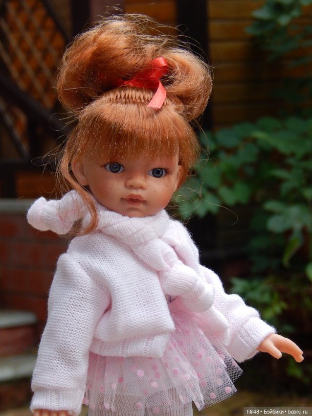 Есть в осени первоначальной