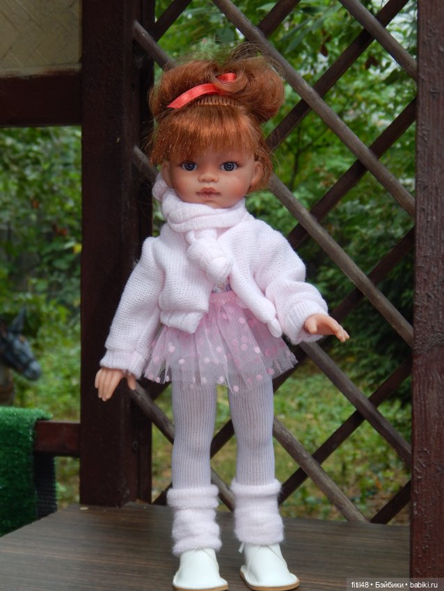 Есть в осени первоначальной