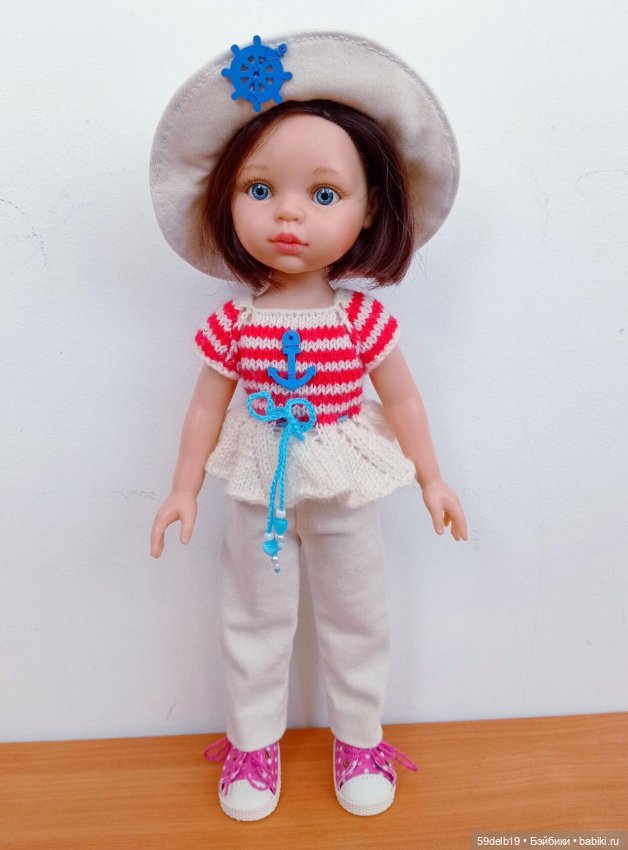 Кукольный гардероб: одежда с морской тематикой