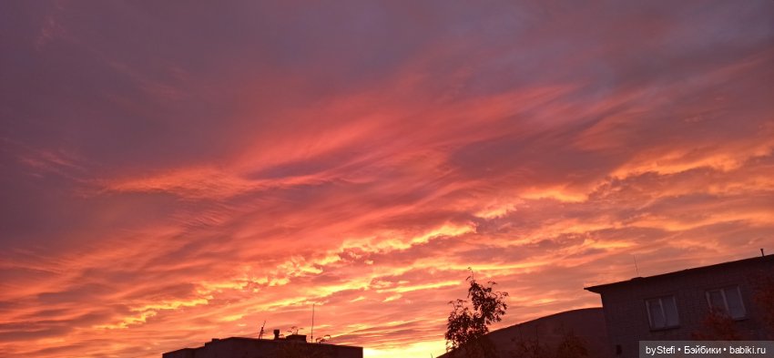 Покажу новых снеговичков и наш красивенный закат