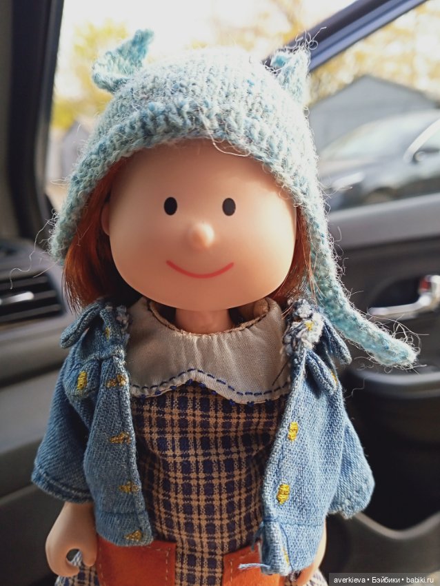 На ковре из жёлтых листьев... Прогулка Мари,Николь и Ии