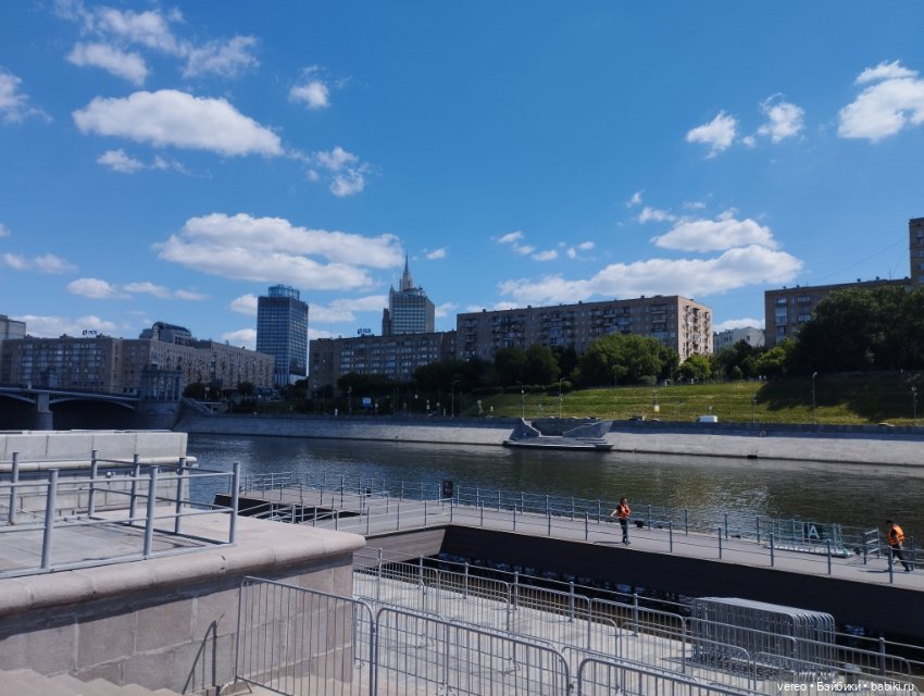 Что посмотреть. Как посмотреть. Куда на время послать родственников