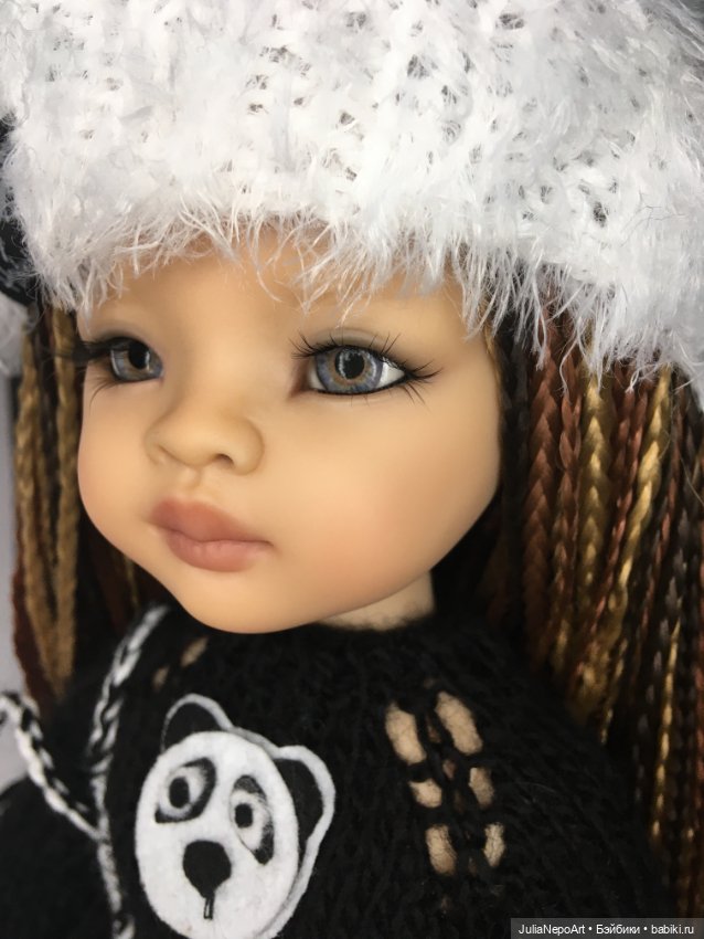 Rihanna — ООАК Paola Reina (Паола Рейна) и испанских кукол: перерисовка