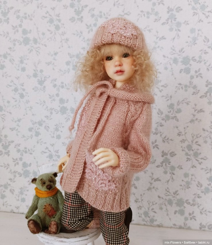 Вяжу куколкам.. осенние наряды для Розы