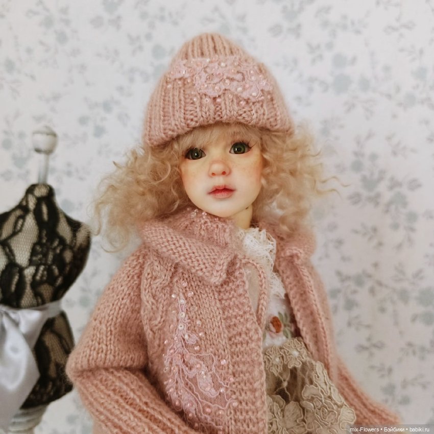 Вяжу куколкам.. осенние наряды для Розы