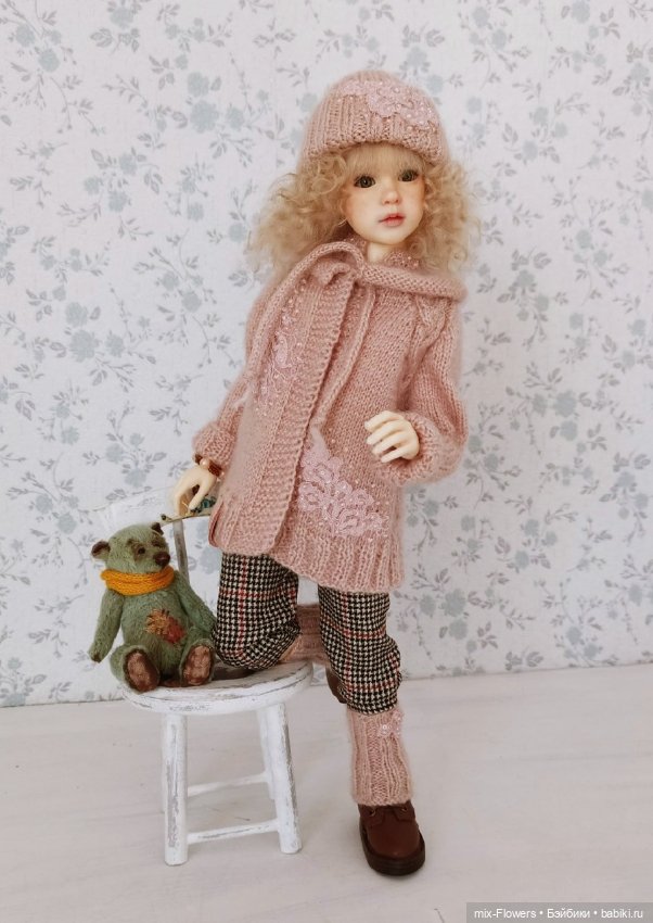 Вяжу куколкам.. осенние наряды для Розы