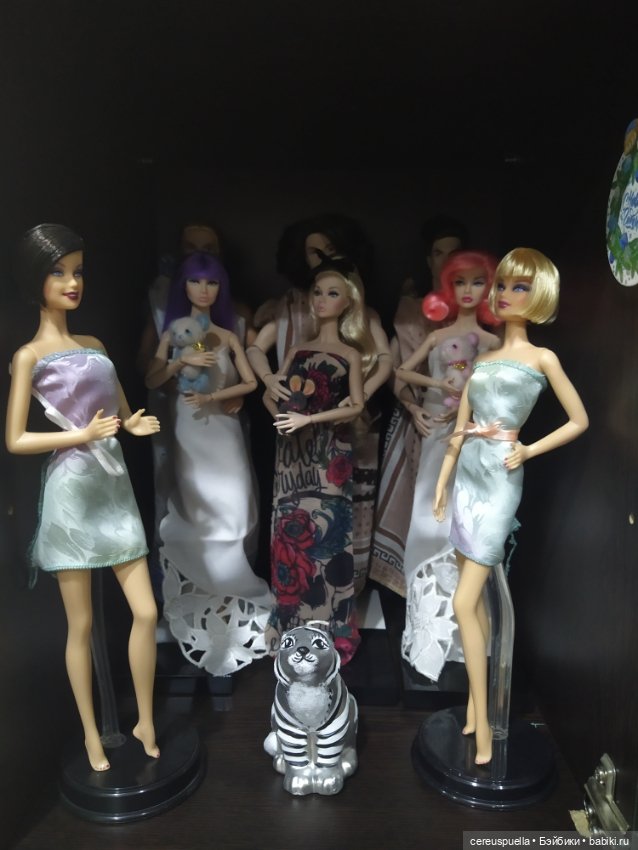 Кукольные полочки — Домашние коллекции кукол: фото собраний (фото 2)