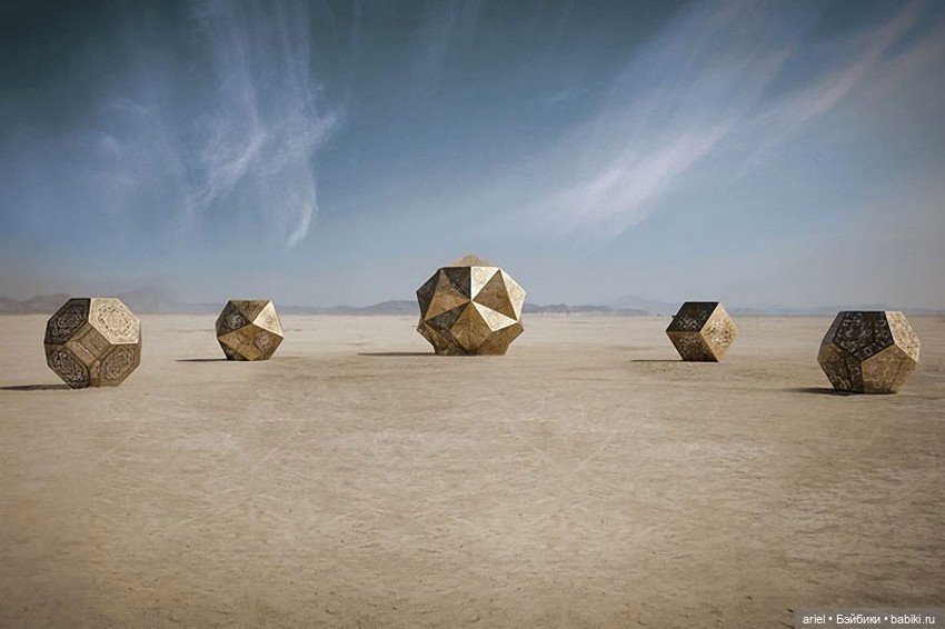 Геометрические скульптуры от креативного дуэта HYBYCOZO (фото 2)