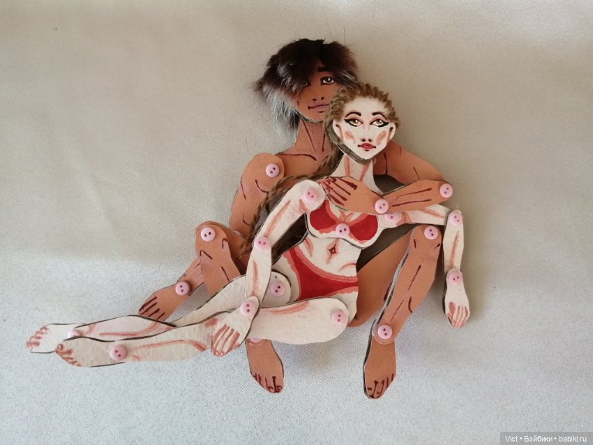 Картонная пара Топик номер один