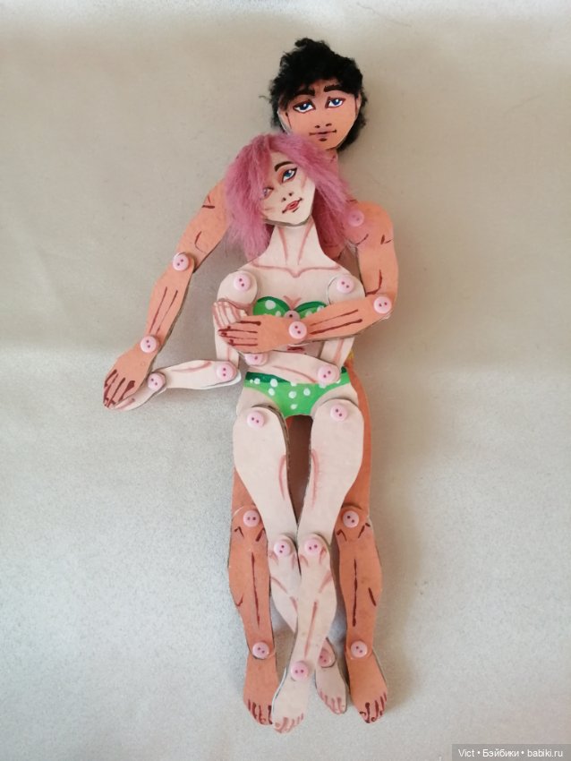 Картонная пара Топик номер два