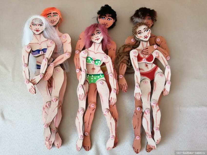 Картонная пара Топик номер три