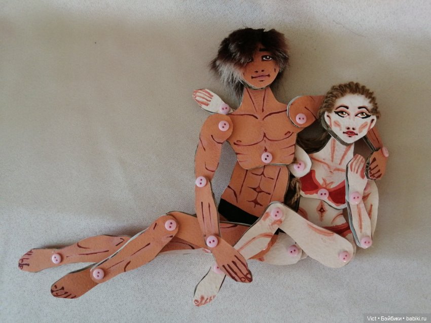 Картонная пара Топик номер один