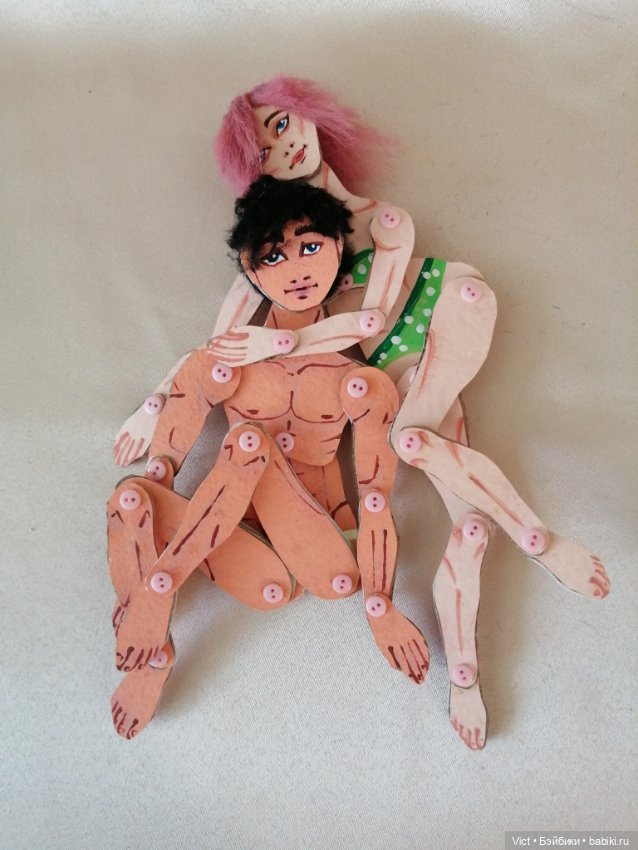 Картонная пара Топик номер два