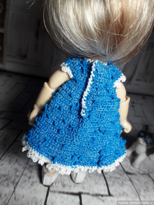 Из фантазийной пряжи — Одежда и обувь для кукол своими руками: фото (фото 4)