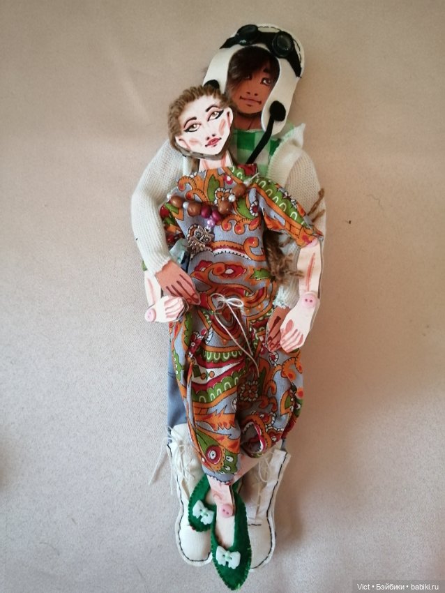 Пара в одежде — Авторские куклы из дерева (фото 3)