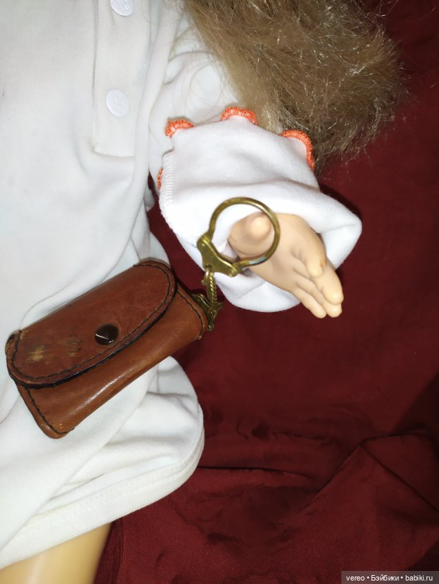 Мила, поиск чокера и других аксов