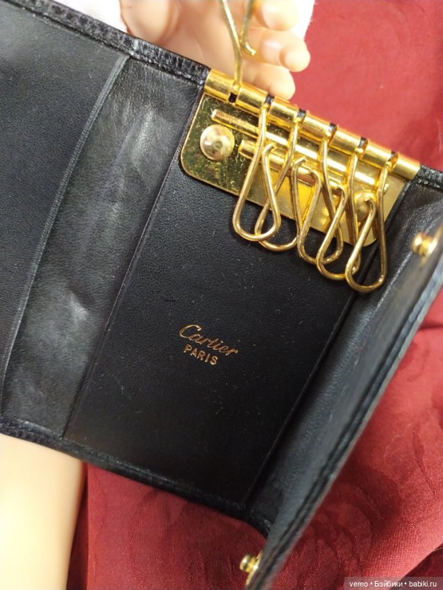 Мила, поиск чокера и других аксов