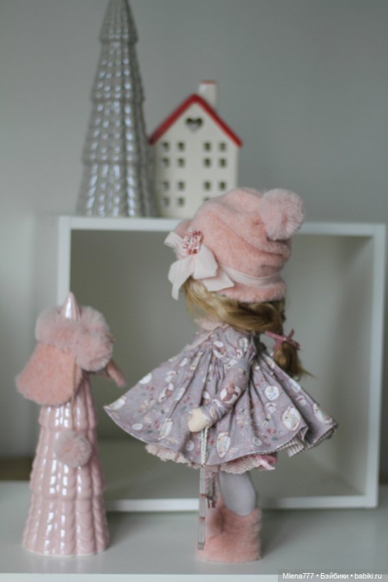 Мишель интерьерная текстильная кукла (фото 4)