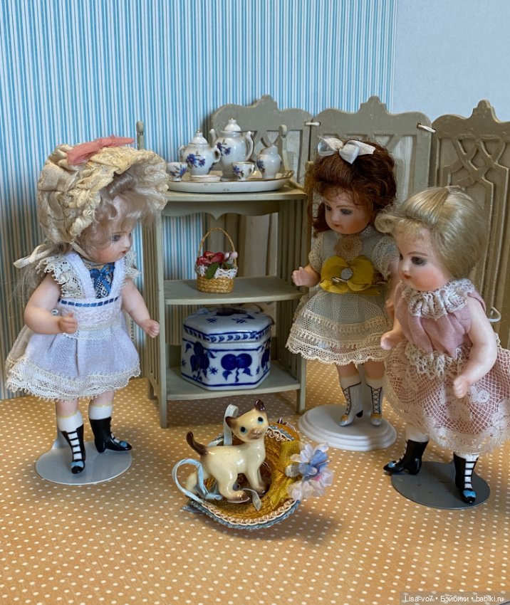 Три грации — Редкие антикварные куклы и реплики: воск