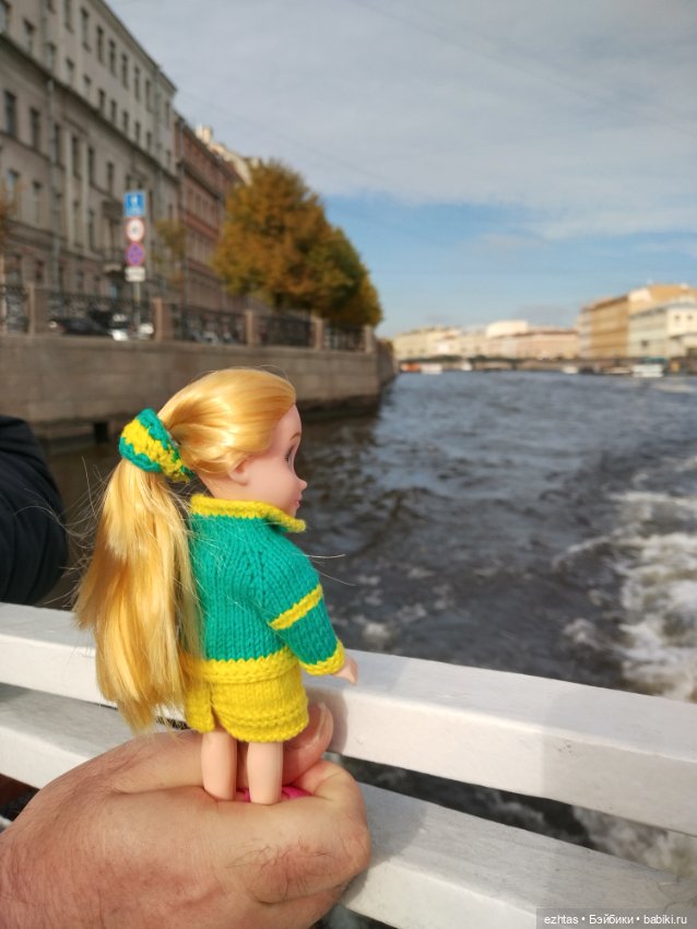 Речная прогулка с Олесей по Питеру